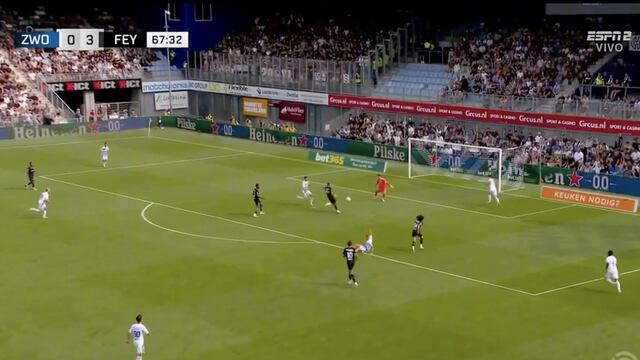 Doblete de Santi Giménez en la Eredivisie