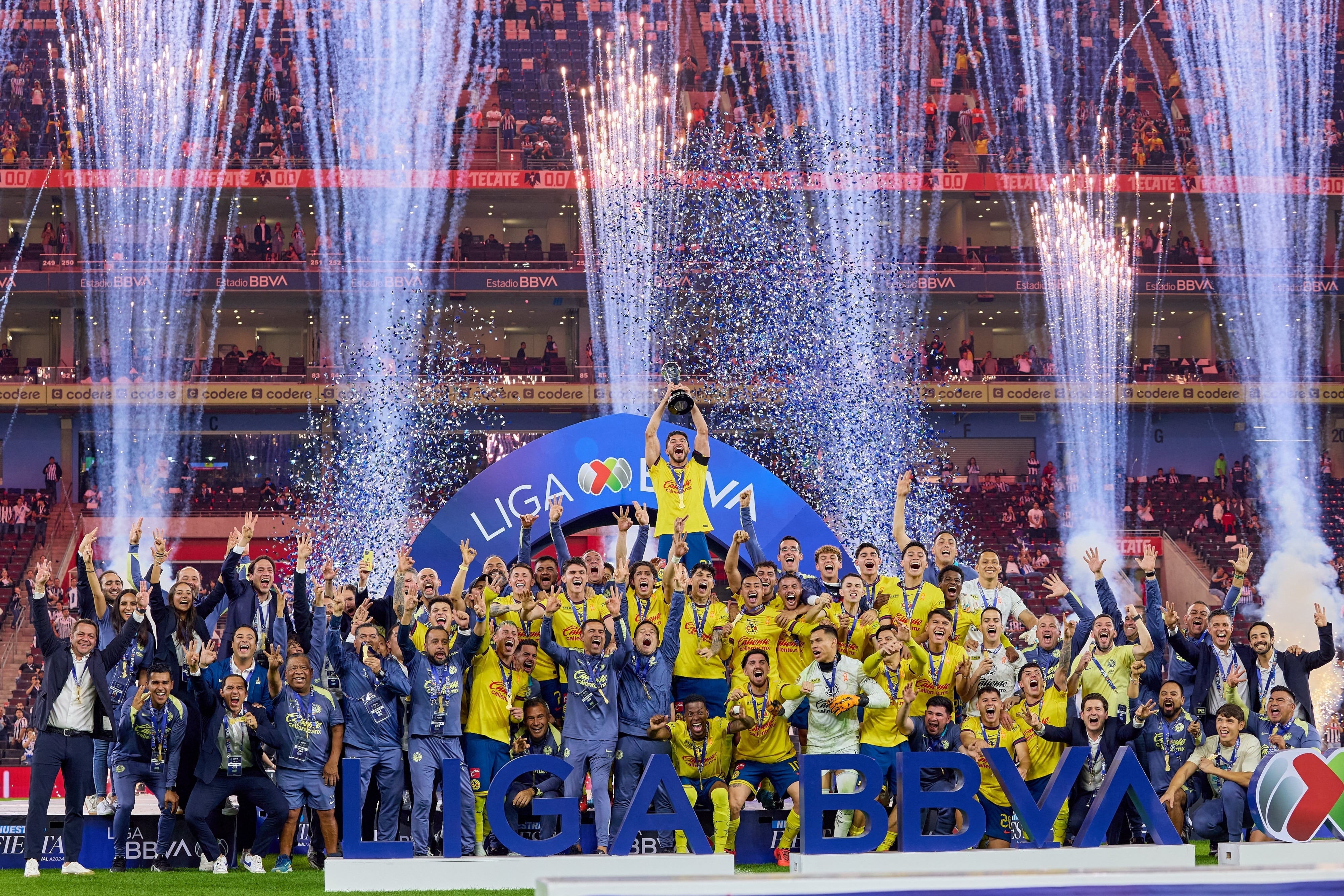 La desconocida artífice de los éxitos del América; es psicóloga y tiene varias glorias en la Liga MX