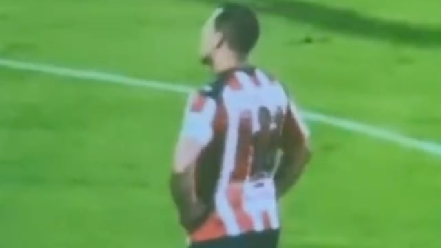 Video prueba que Chicharito jamás quiso tirar el trágico penal que eliminó a Chivas