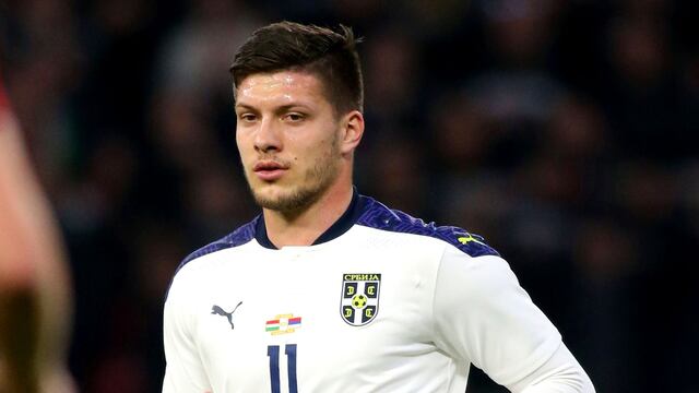 ¡Ningunea a Cruz Azul! Revelan que Luka Jovic y su representante ya hasta ignoran a la directiva celeste.