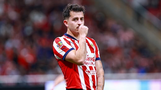 ¿Qué pasa con Alan Mozo? Chivas no lo quiere, pero tampoco ningún otro club de Liga MX
