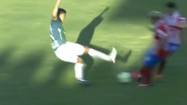 Escalofriante entrada en el futbol de Honduras