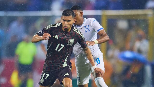 Orbelín Pineda, en un partido de la Selección Mexicana.
