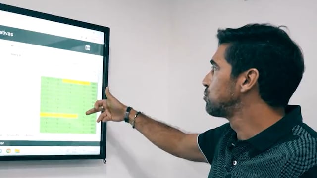 DT del Palmeiras revela que registra hasta el sueño de sus futbolistas