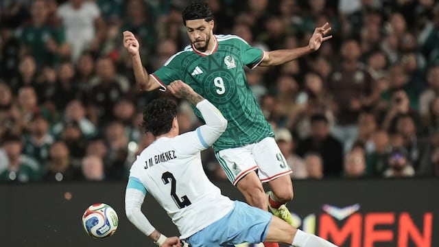 Raúl Jiménez, jugador de la Selección Mexicana.