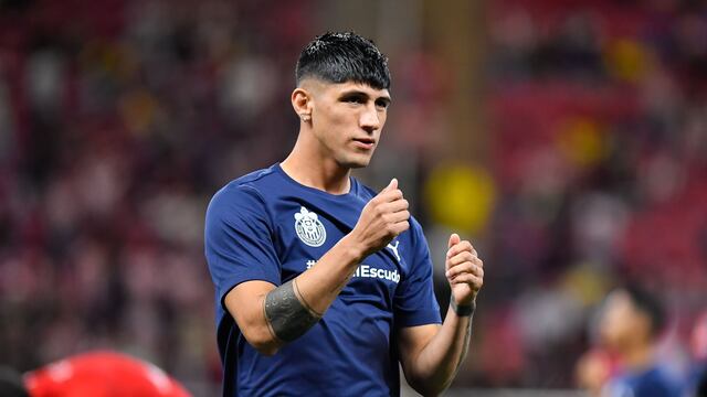 ¿Dardo de Alan Pulido al Chicharito? “Cuando otros descansan, yo entreno”