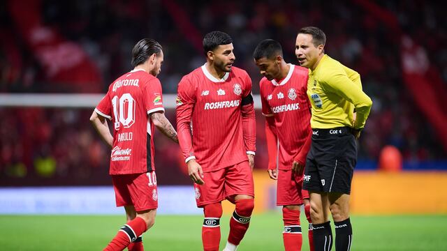 Presión de Chivas provoca que castiguen a árbitro; no ha pitado desde que les anuló un gol