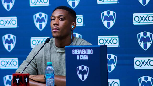 Anthony Martial en su presentación con Rayados.
