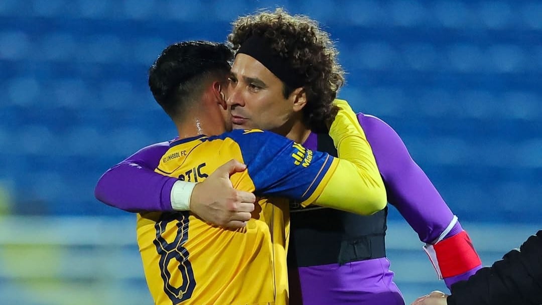 Memo Ochoa sigue sumando puntos para ir al Mundial 2026