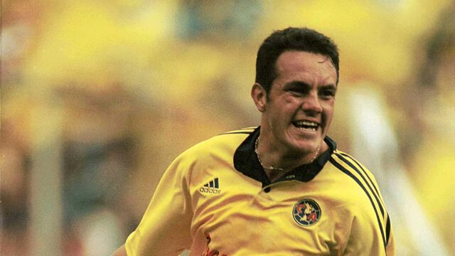 Cuauhtémoc Blanco con el América en el año 2000