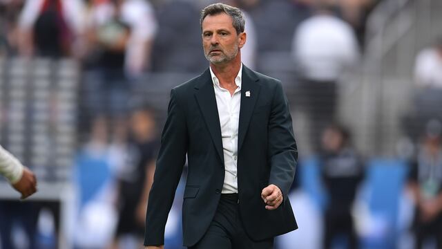 Valladolid anuncia despido de Diego Cocca.