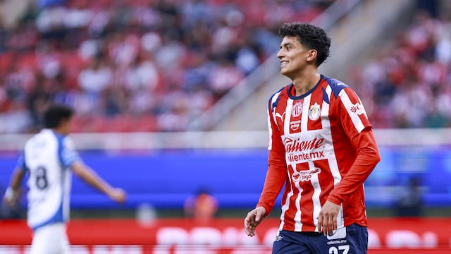 Richard Ledezma en el Chivas vs Pachuca.