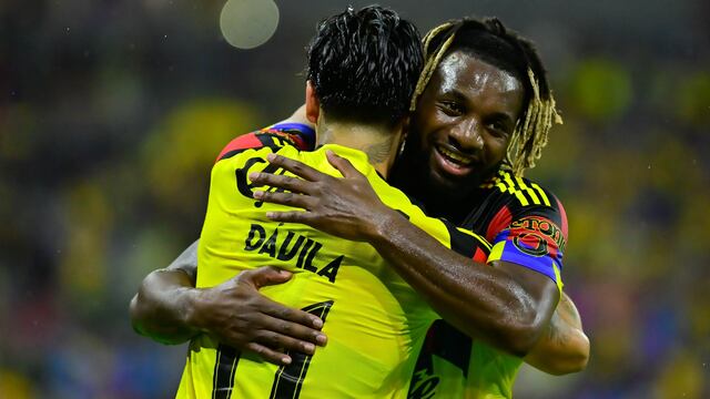 Víctor Dávila y Allan Saint-Maximin en América.