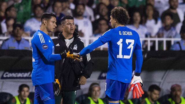 Memo Ochoa le aplicaría a Luis Malagón la misma que el Conejo Pérez a él