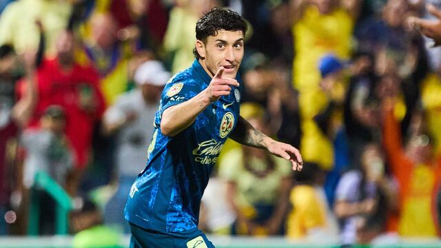 Alejandro Zendejas tras anotar en el Santos Laguna vs América.