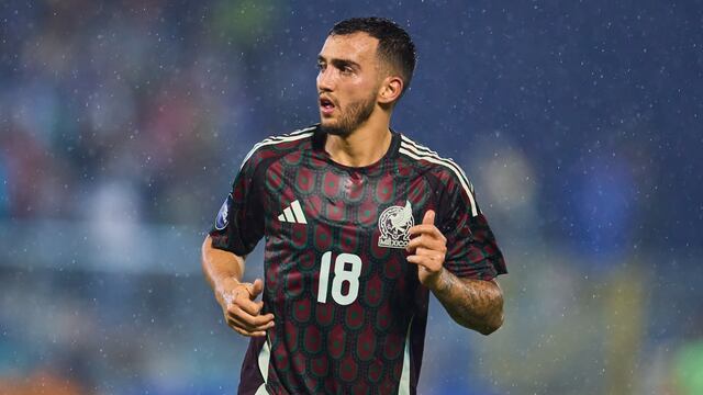 Luis Chávez, en un partido con la Selección Mexicana.