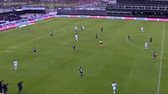 Equipo juega con 12 futbolistas en Argentina