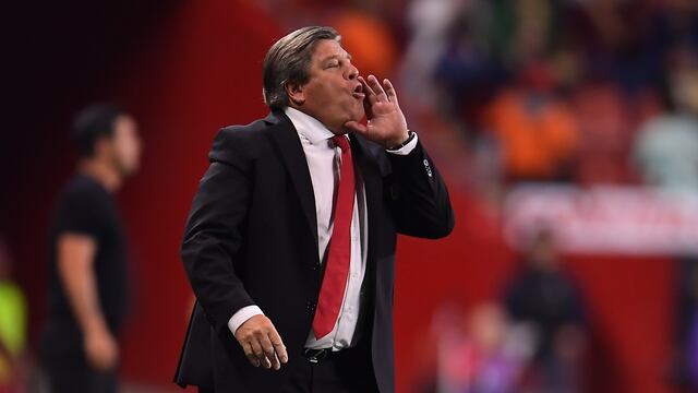 Miguel Herrera, metido en tremendo lío en Costa Rica por no convocar a Keylor Navas; el portero ya le mandó mensaje.