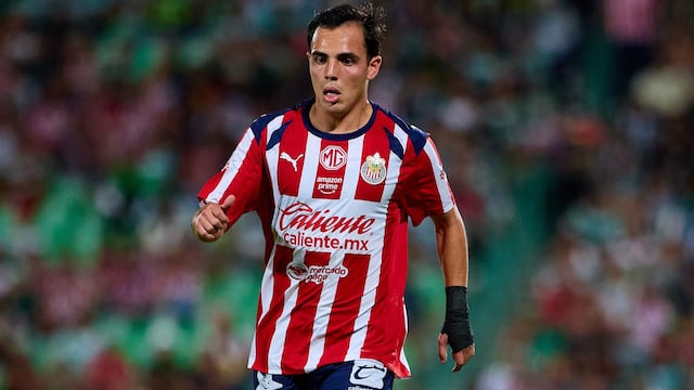Hugo Camberos dejaría a Chivas para jugar con el Ajax.