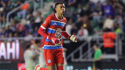 Hecatombe en Cruz Azul: Aseguran que clubes europeos van con todo por Kevin Mier