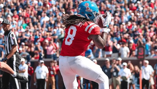 Dae’Quan Wright abre una puerta inédita: de la NFL de regreso al futbol universitario