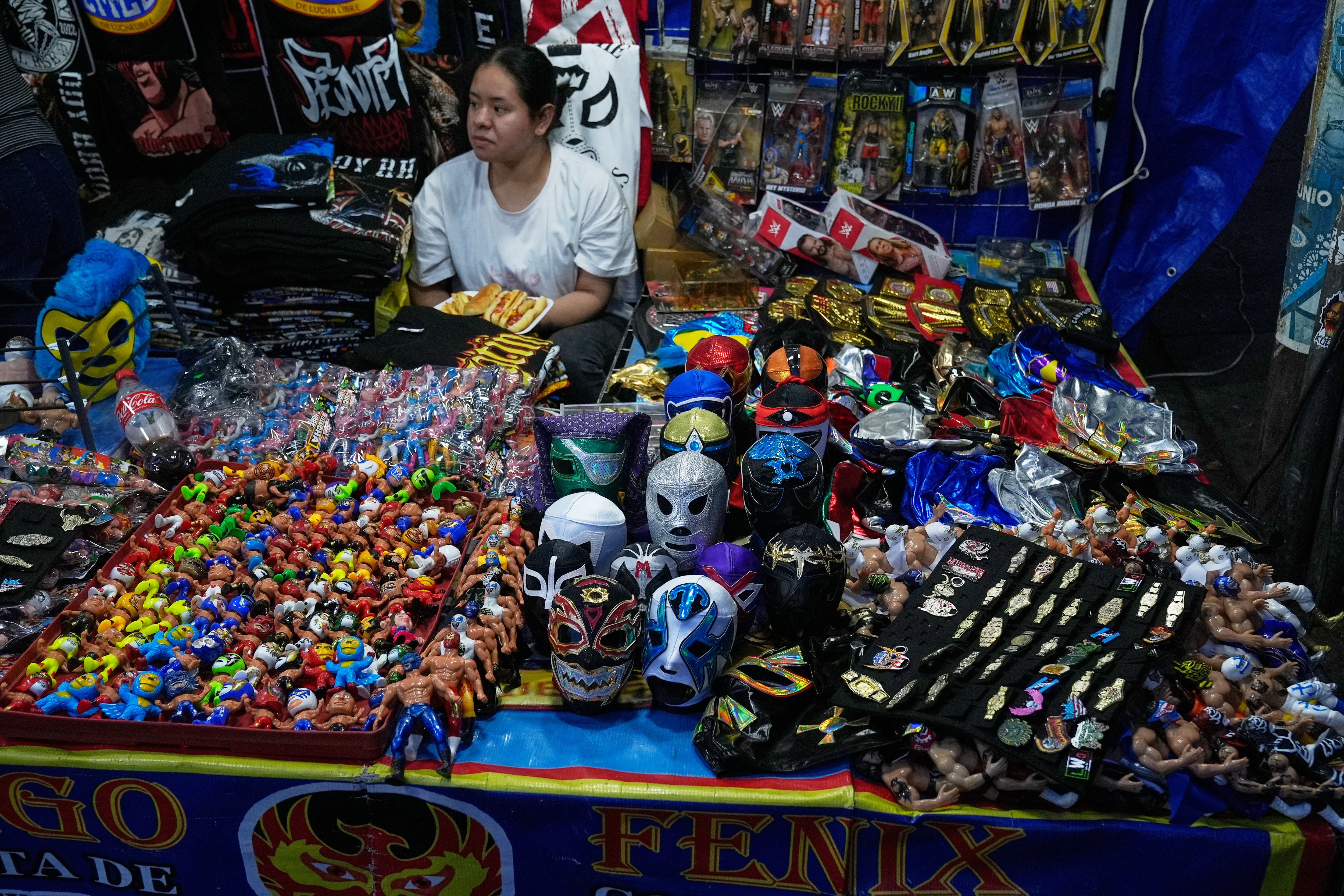 Vendedora de máscaras de lucha libre