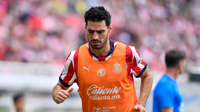 Anuncian salida del Pollo Briseño y los fans le piden que vuelva a Chivas como DT