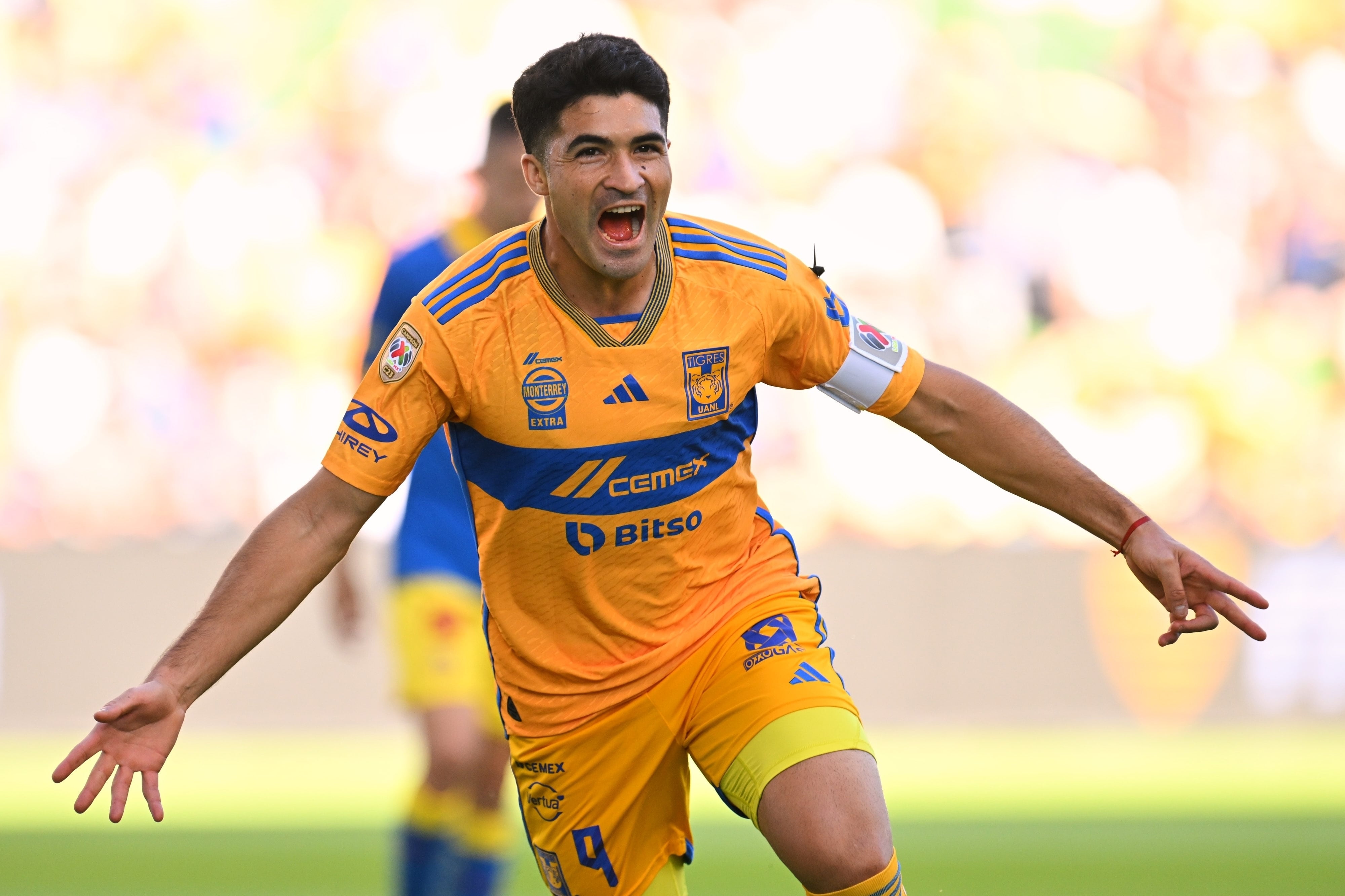 Nico Ibáñez con Club Tigres