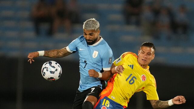Rodrigo Aguirre con Uruguay