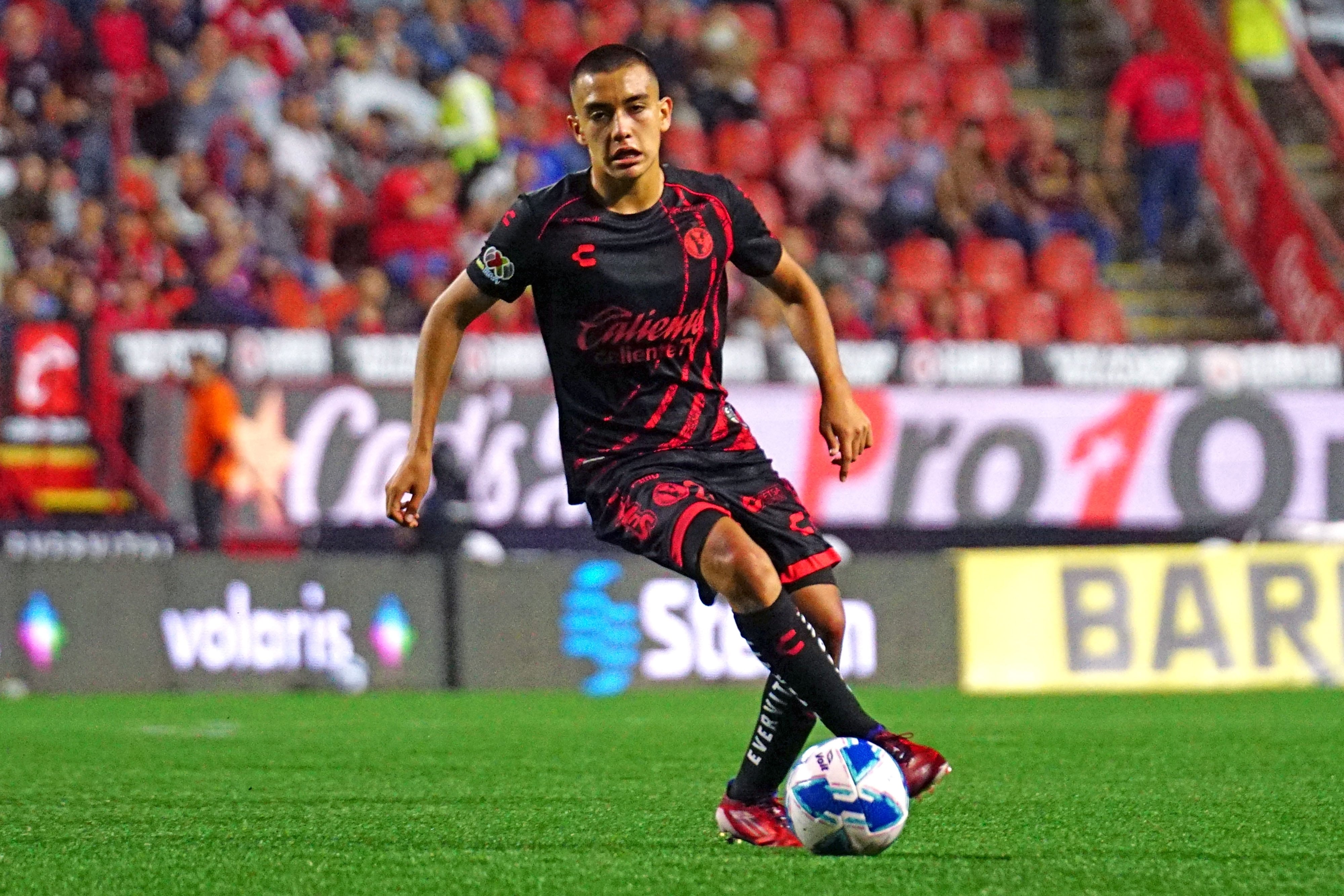 Gilberto Mora con Xolos de Tijuana