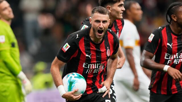 ¿Ya no confían en Santiago Giménez? Prensa italiana divide opiniones tras su gol.