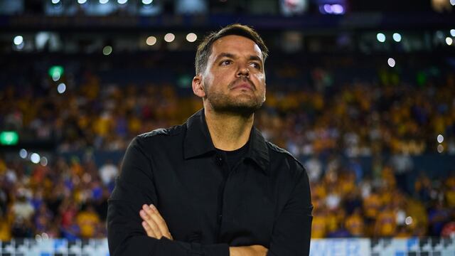 Nicolás Larcamón, DT de Cruz Azul.