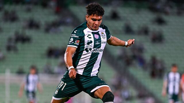 Stephano Carrillo saldría del Feyenoord para llegar a equipo de Segunda División.