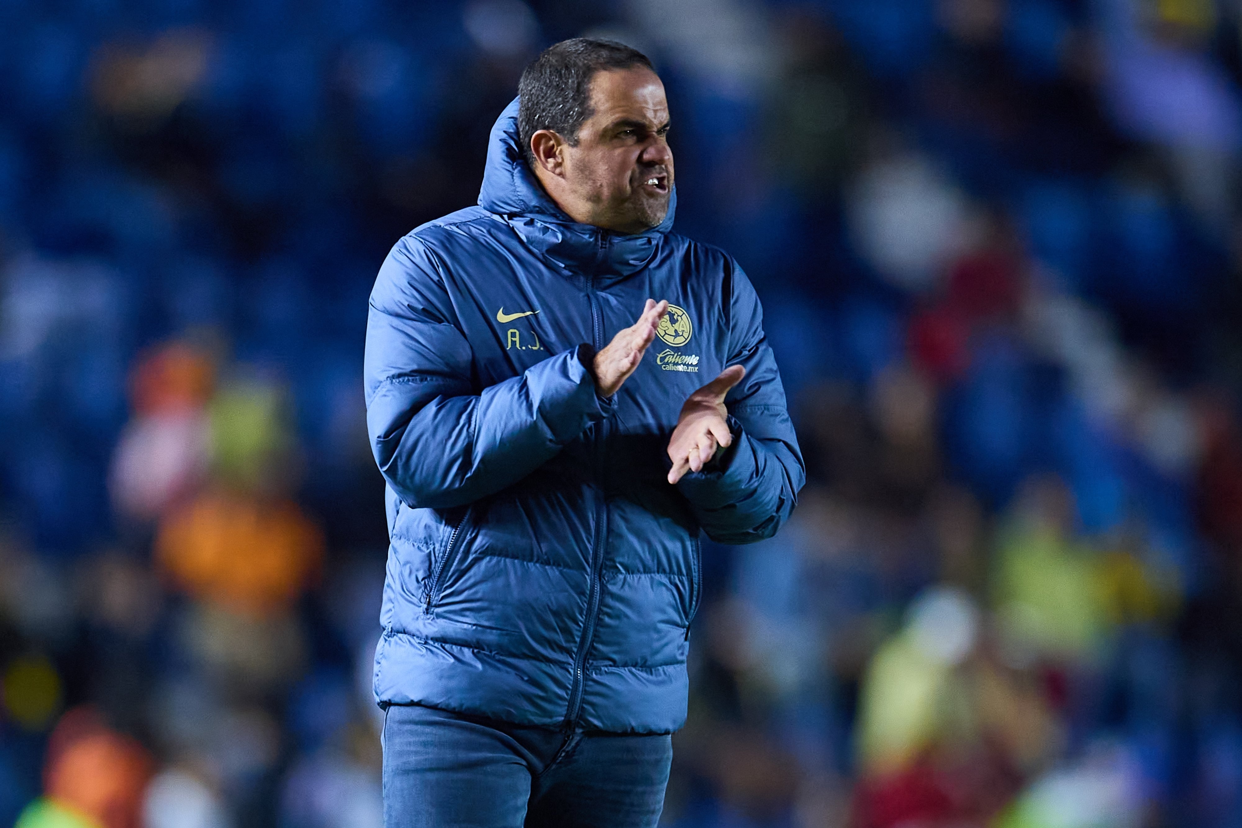 André Jardine le dio tremendo regaño al América