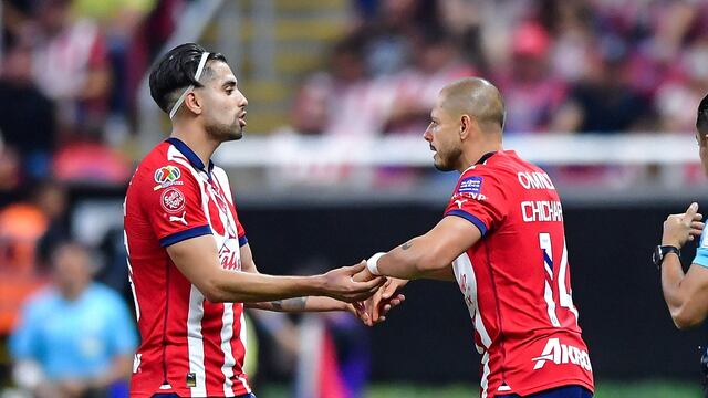 Ricardo Marín y Chicharito Hernández con Chivas.