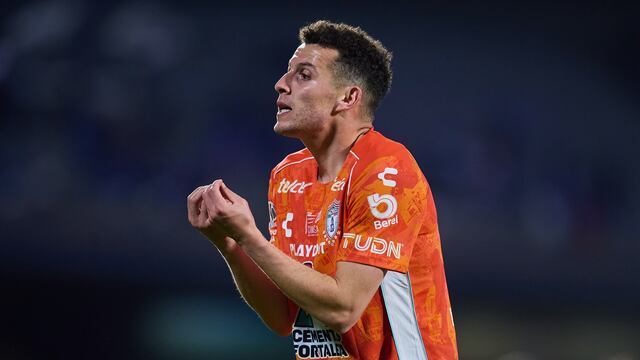 Oussama Idrissi con Club Pachuca.