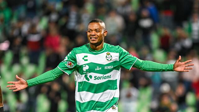 Harold Preciado con Santos.