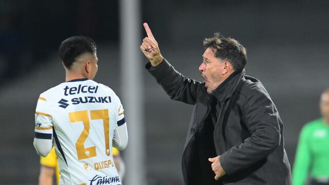 Gustavo Lema en el Pumas vs América.