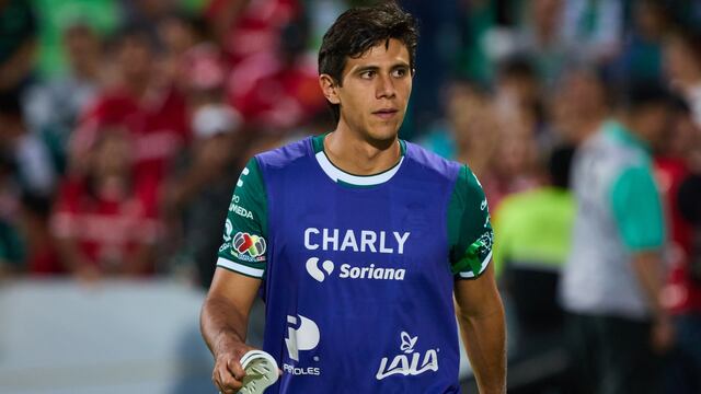 Dejar ir a José Juan Macías, la única decisión acertada de Fernando Gago en Chivas