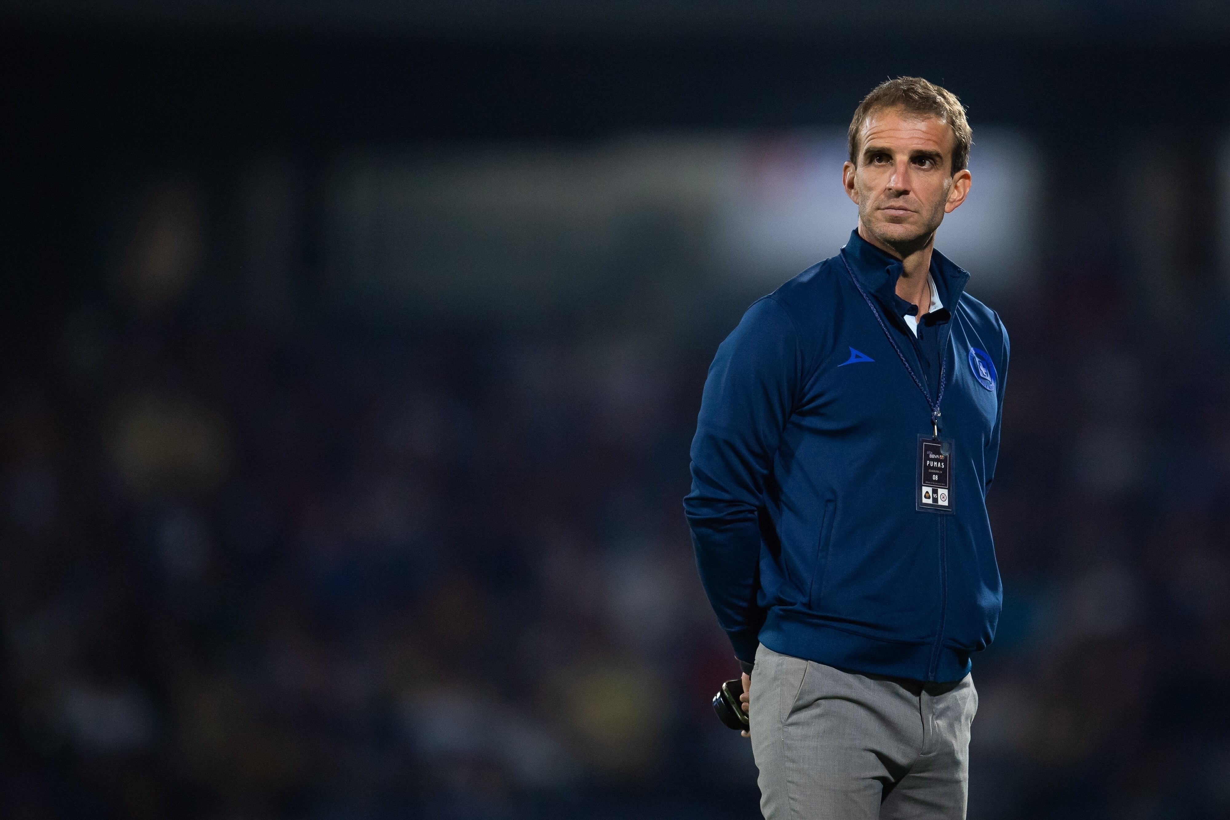 Reportan que Iván Alonso negoció con Porto sin el conocimiento de la directiva del Cruz Azul