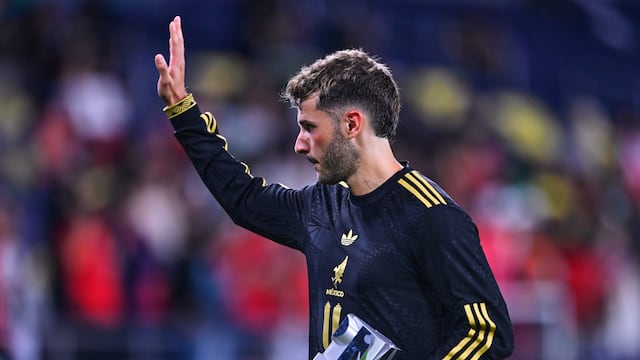 Santiago Giménez, delantero de la Selección Mexicana.