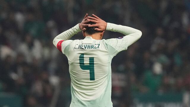 Edson Álvarez con la Selección Mexicana.