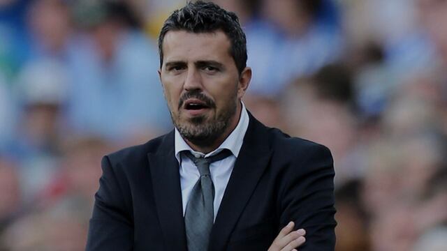 Oscar García Junyent podría dejar al Club Chivas para irse a Europa