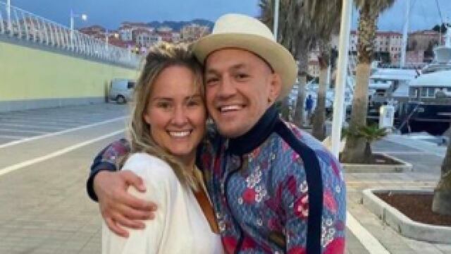 Dee Devlin y Conor McGregor