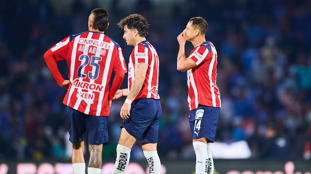Chivas está dispuesto a escuchar ofertas por 2 de sus grandes figuras.