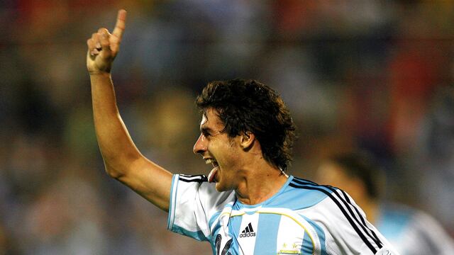 Pablo Aimar, leyenda del futbol argentino, se rindió ante el himno de México