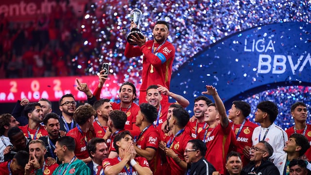 La resurrección de Alexis Vega: De tener perdida su carrera en Chivas a ser bicampeón con Toluca.