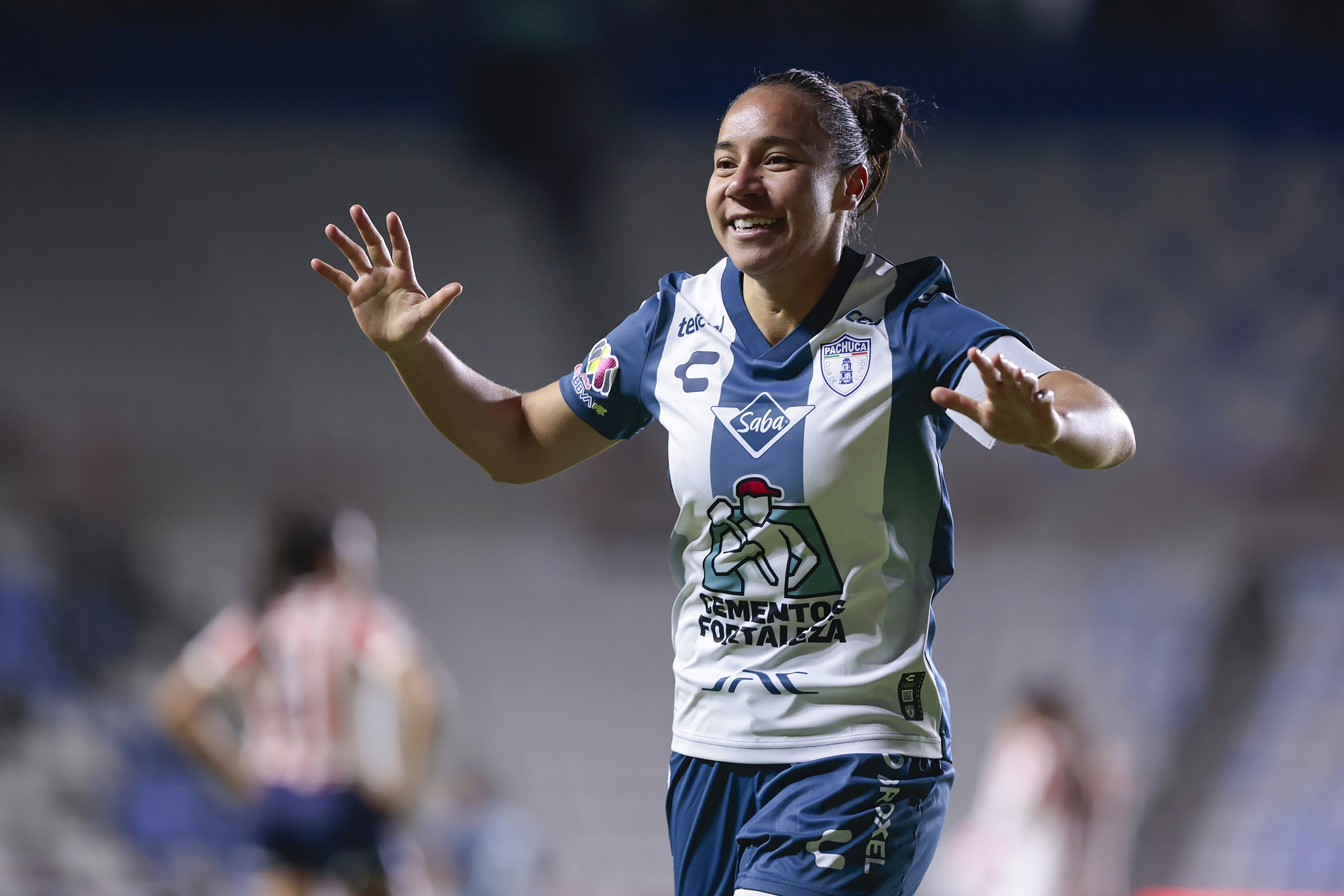Charlyn Corral con Pachuca