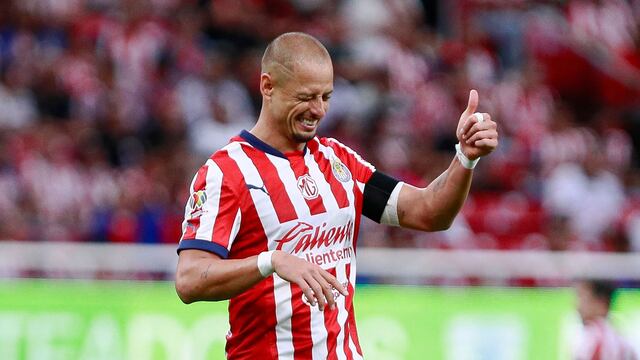 Chicharito Hernández reaparece en la convocatoria de Chivas.