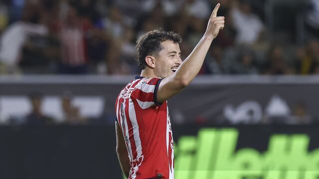 Alan Mozo con Chivas.